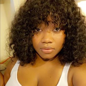 Meet your Posher, Crissy